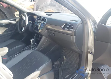 2023 Volkswagen Tiguan 2.0T Se R-Line Black z USA, uszkodzony, nr VIN 3VV8B7AX3PM135998